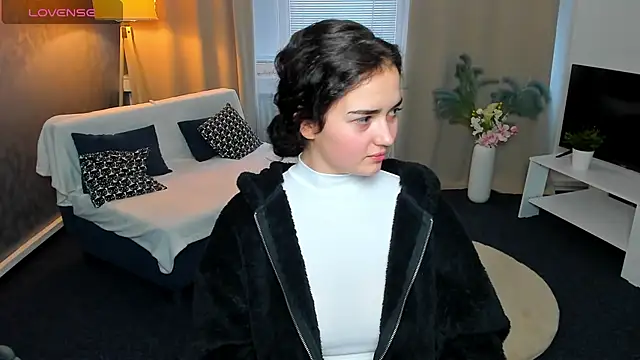 Snapshot of AmeliaLoveee chatting on 01/15/25, 12:58 AmeliaLoveee online show from 01/15/25, 12:58