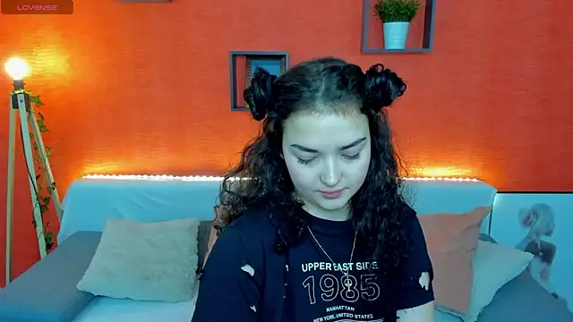 Snapshot of AmeliaLoveee chatting on 01/29/25, 05:45 AmeliaLoveee online show from 01/29/25, 05:45