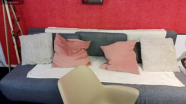 Snapshot of AmeliaLoveee chatting on 01/31/25, 02:17 AmeliaLoveee online show from 01/31/25, 02:17