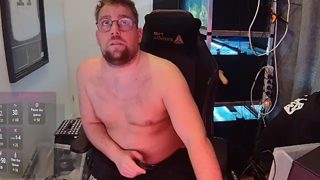 Snapshot of justinitt chatting on 01/25/25, 10:19 justinitt online show from 01/25/25, 10:19