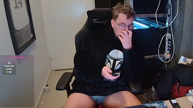 Snapshot of justinitt chatting on 01/31/25, 04:47 justinitt online show from 01/31/25, 04:47