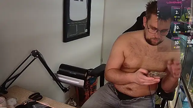 Snapshot of justinitt chatting on 03/01/25, 06:54 justinitt online show from 03/01/25, 06:54