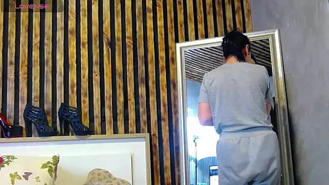 Tory Lovi online show from 04/09/26, 04:01