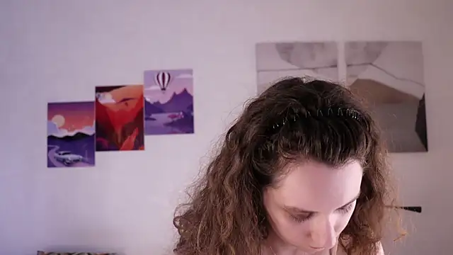 Leya Curly online show from 05/28/26, 09:17
