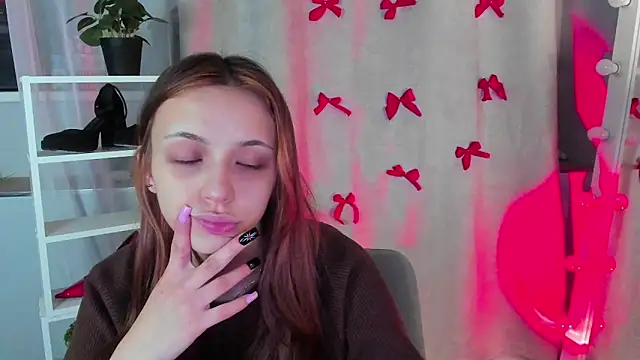 Snapshot of Sahara_Shields chatting on 01/30/25, 10:08 Sahara Shields online show from 01/30/25, 10:08