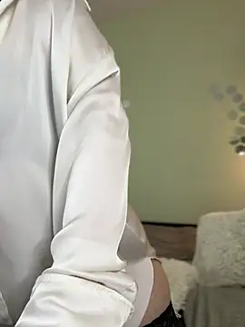 Kiss My Body online show from 02/02/25, 06:10