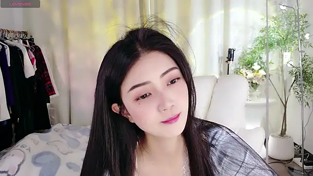 Snapshot of miaomiao-777 chatting on 09/24/25, 02:15 miaomiao-777 online show from 09/24/25, 02:15