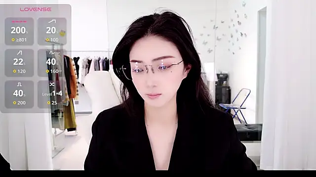 Snapshot of miaomiao-777 chatting on 11/11/25, 03:17 miaomiao-777 online show from 11/11/25, 03:17