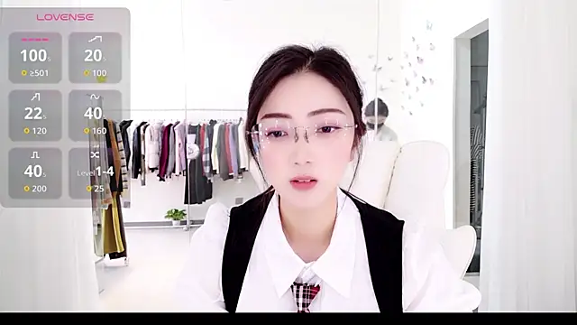 Snapshot of miaomiao-777 chatting on 11/13/25, 03:27 miaomiao-777 online show from 11/13/25, 03:27