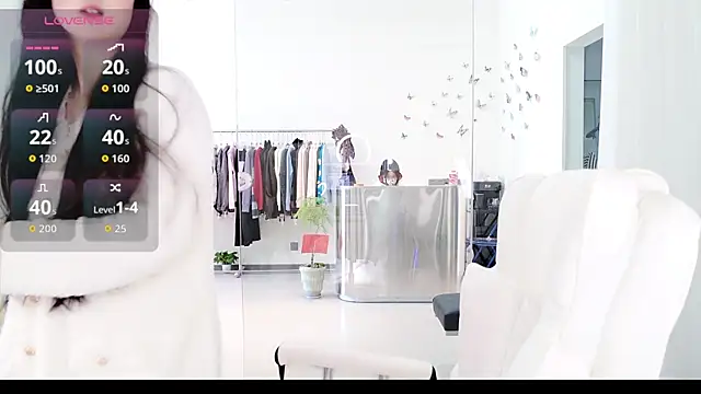 Snapshot of miaomiao-777 chatting on 11/18/25, 03:56 miaomiao-777 online show from 11/18/25, 03:56