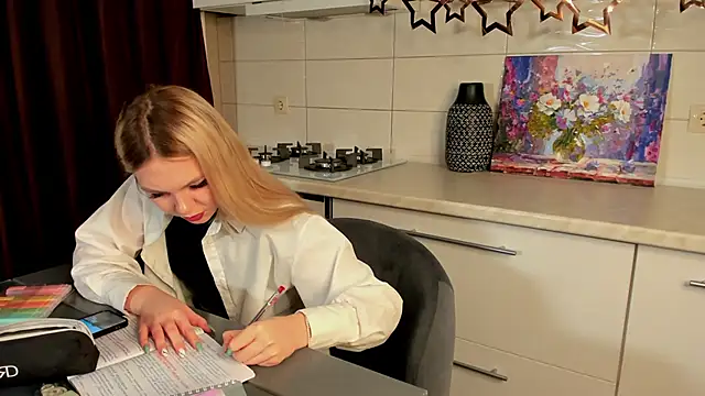 SynnoveEyre online show from 02/12/25, 02:21