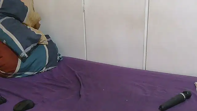 Snapshot of BigBootyStudent chatting on 09/22/25, 06:26 BigBootyStudent online show from 09/22/25, 06:26