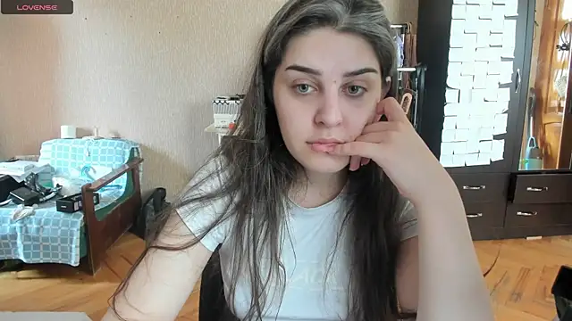  Roselina  online show from 07/07/26, 07:23