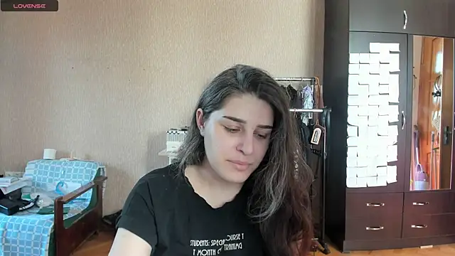  Roselina  online show from 07/08/26, 12:09