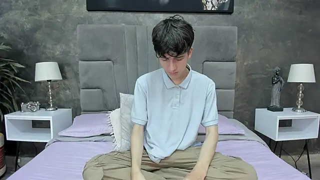 Snapshot of bruce_hans chatting on 03/14/26, 11:48 bruce hans online show from 03/14/26, 11:48