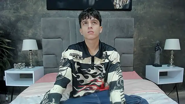 Snapshot of bruce_hans chatting on 03/24/26, 11:37 bruce hans online show from 03/24/26, 11:37