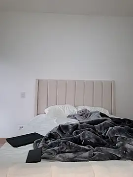 IslaBlaze online show from 10/17/25, 12:08