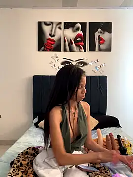 Keyler True18 online show from 09/13/25, 02:39