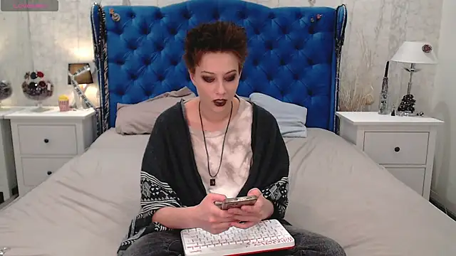 via mayer  online show from 03/31/26, 10:26