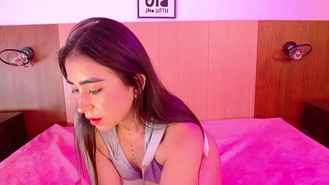 AdaaMillan online show from 01/29/25, 01:17