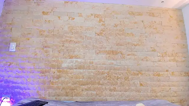 Snapshot of pocahontas_pow chatting on 09/13/25, 11:43 pocahontas pow online show from 09/13/25, 11:43