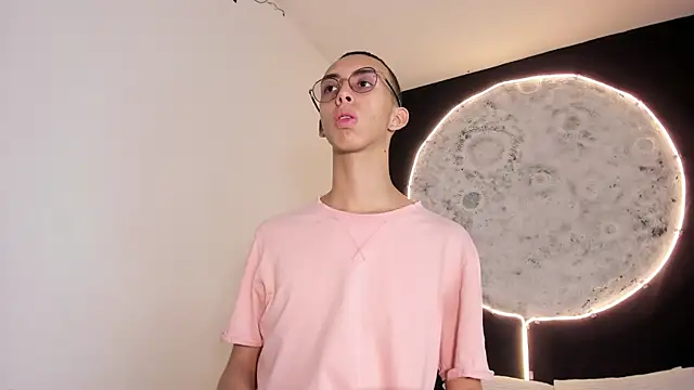 EthaanCox online show from 03/08/25, 08:35