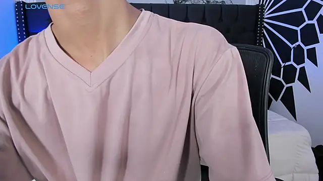 EthaanCox online show from 03/24/26, 08:03