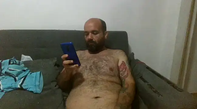 Snapshot of Chubi6669 chatting on 01/26/25, 01:47 Chubi6669 online show from 01/26/25, 01:47