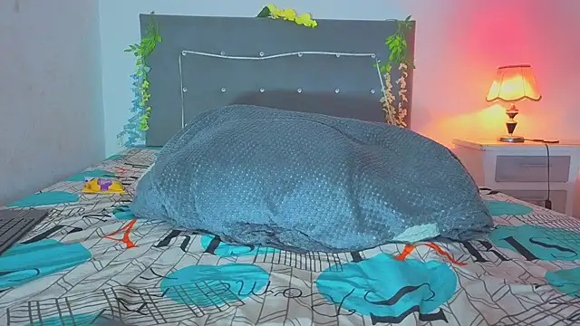 NoaBrowm online show from 11/29/25, 09:40