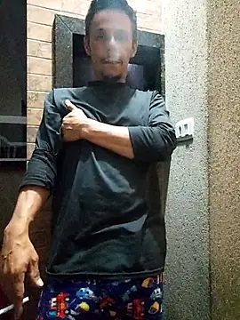 Santanacumxplod online show from 11/12/25, 01:50