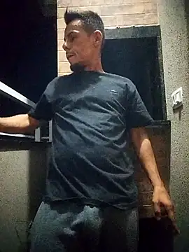 Santanacumxplod online show from 05/01/26, 03:22