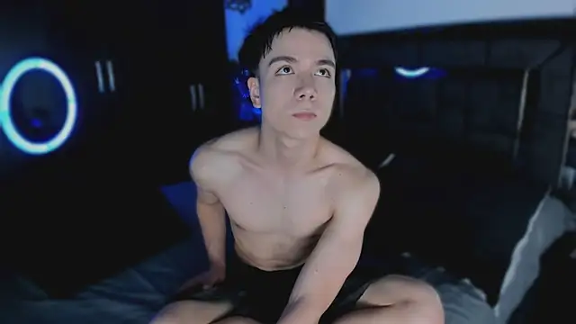 alanblack1 online show from 04/02/26, 01:53