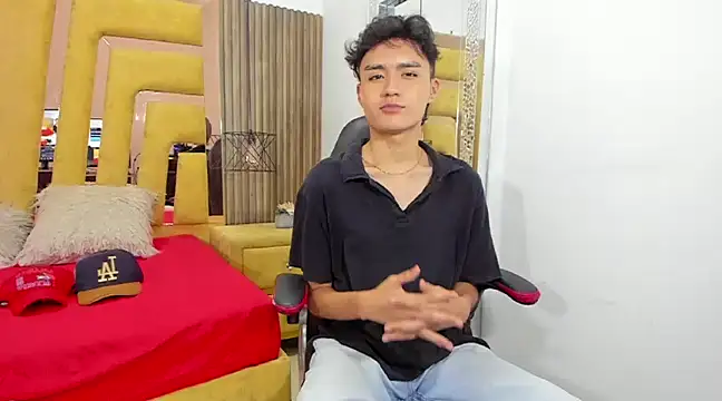 Snapshot of AiddenScott chatting on 01/25/25, 07:38 AiddenScott online show from 01/25/25, 07:38