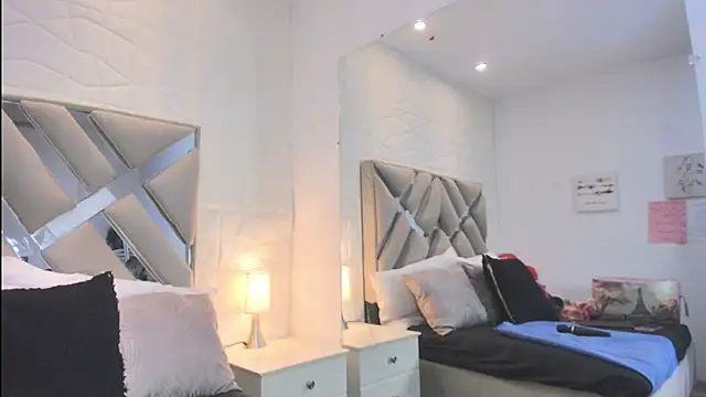 raquell moore online show from 03/26/26, 12:11