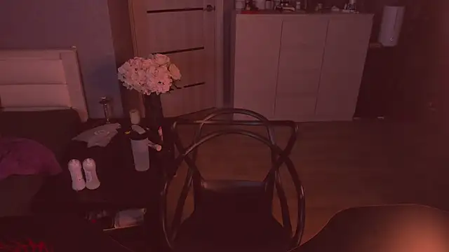 foxy jpg online show from 11/09/25, 09:57