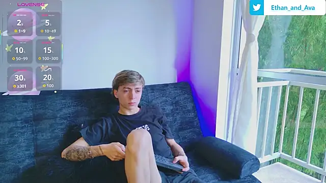 ethan and ava online show from 10/08/25, 12:25