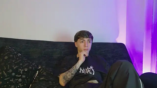 ethan and ava online show from 02/20/26, 02:19