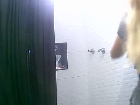 VittoriaTaylor online show from 02/04/26, 06:36