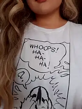 monicavictoria1301 online show from 11/21/25, 07:45