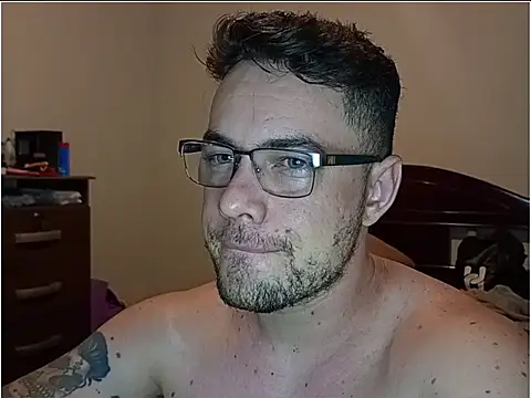 Dyllan   online show from 04/16/26, 01:06