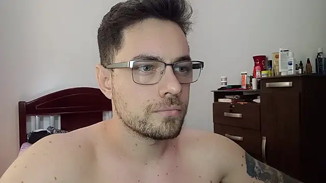 Dyllan   online show from 06/08/26, 03:01