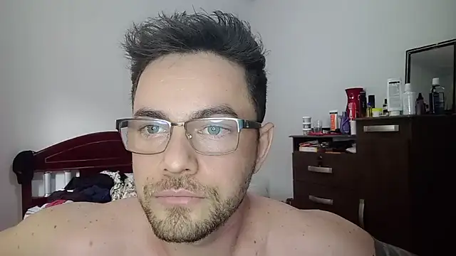 Dyllan   online show from 06/11/26, 02:37