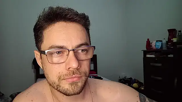 Dyllan   online show from 06/18/26, 01:50