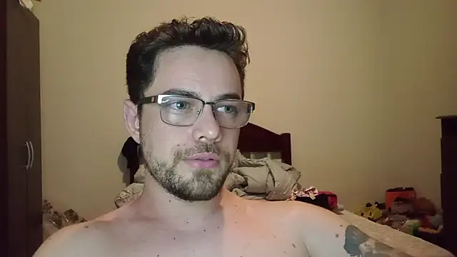 Dyllan   online show from 06/30/26, 01:50