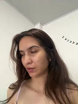 Bella still online show from 02/13/26, 02:02