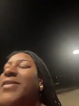 xoxoHotCoCo online show from 04/13/26, 01:00