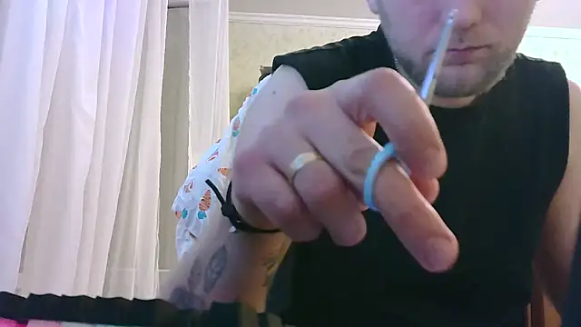 Snapshot of HunterOnBoobs chatting on 03/12/25, 09:56 HunterOnBoobs online show from 03/12/25, 09:56