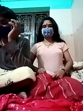 Snapshot of Sexy-Couple20 chatting on 01/17/25, 08:00 Sexy-Couple20 online show from 01/17/25, 08:00