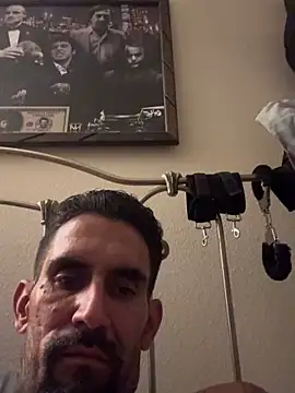 Snapshot of hornycouple818 chatting on 11/14/25, 12:15 hornycouple818 online show from 11/14/25, 12:15