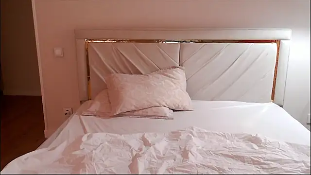 mystiksirenn online show from 02/19/25, 04:12